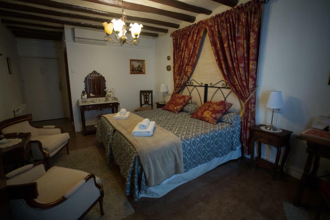 Casa Rural La Casona Urrea de Gaen Esterno foto